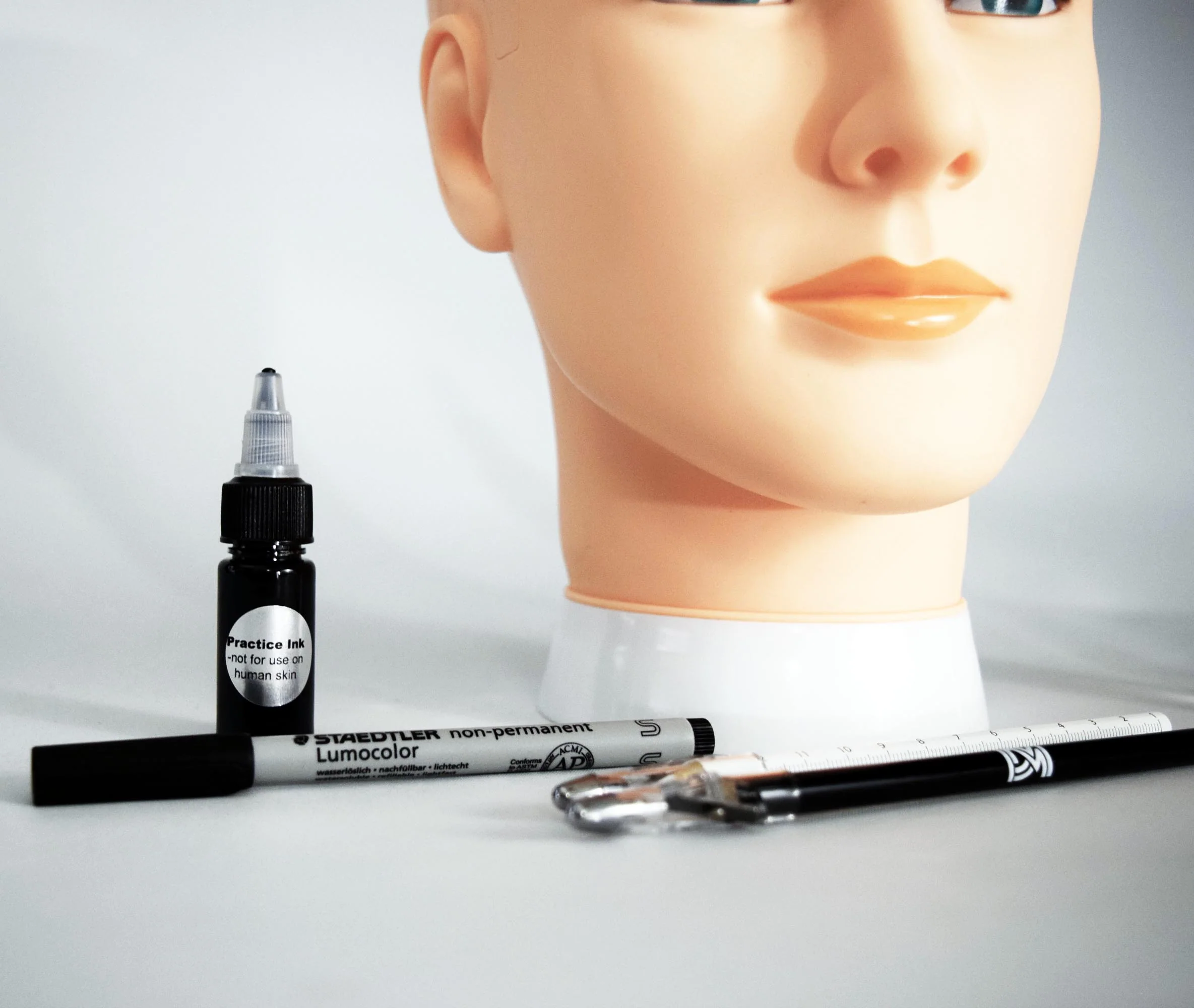 Practice Head for smp scalp micropigmentation by DermMicro - Image 3